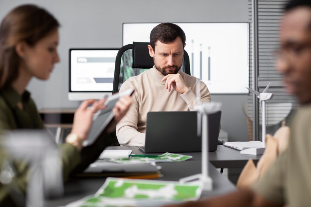 Guia Completo 2025: Normas e Obrigações Ambientais para Empresas Brasileira